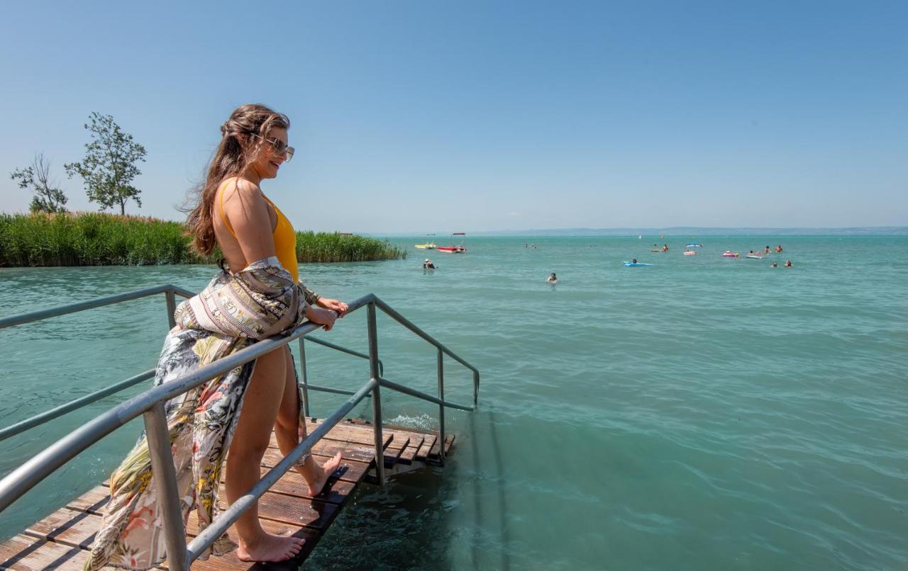 Hotel Azur Premium Siófok Eksteriør bilde