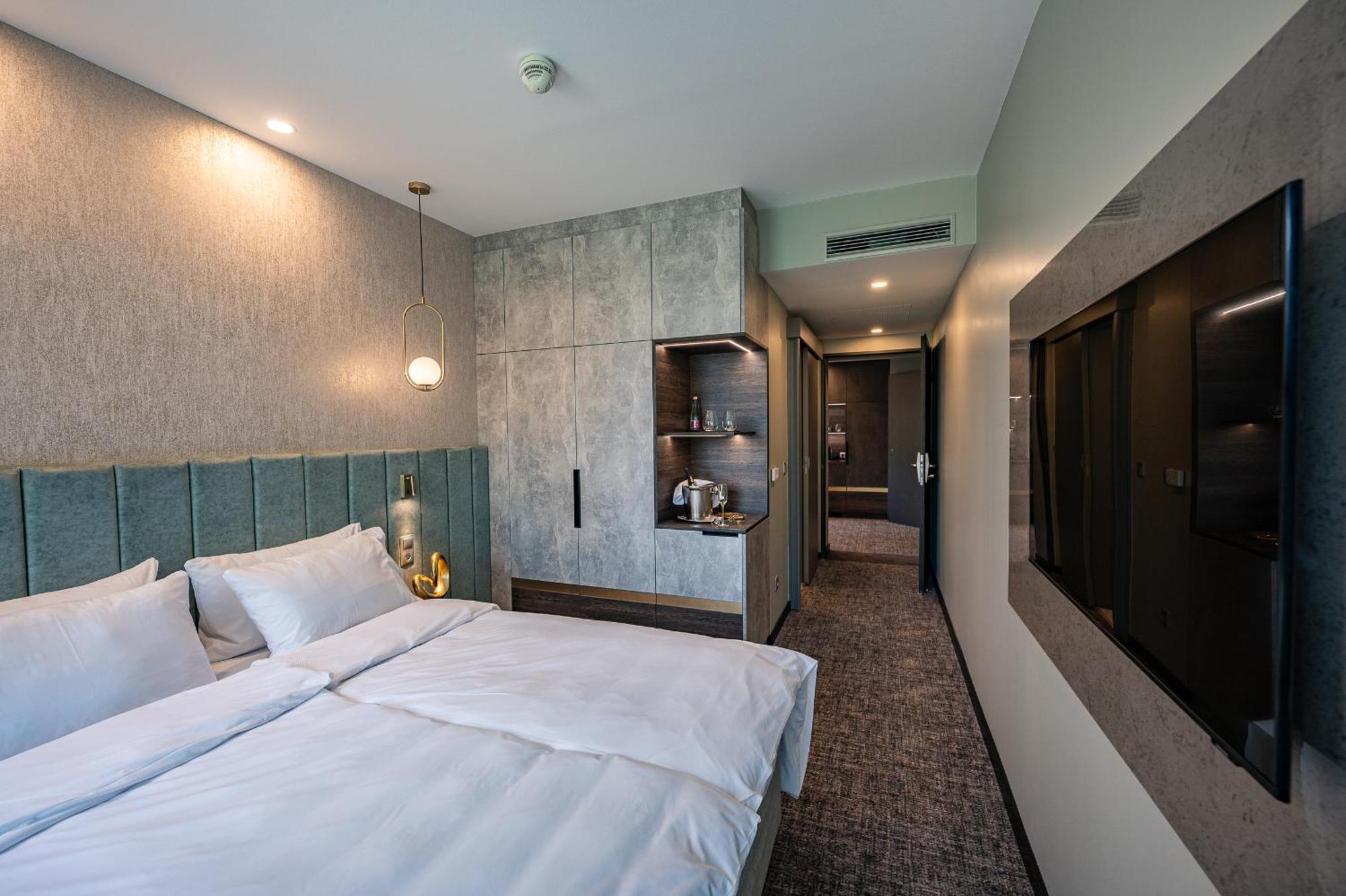 Hotel Azur Premium Siófok Eksteriør bilde