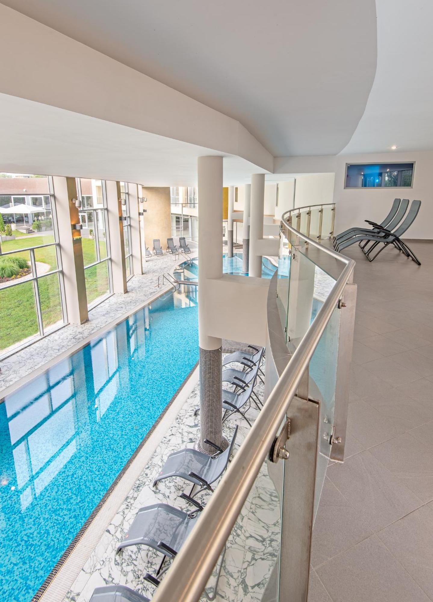 Hotel Azur Premium Siófok Eksteriør bilde